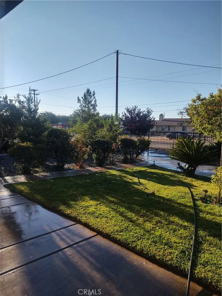 15274 Rodeo St, Hesperia, CA 92345 - Image #2