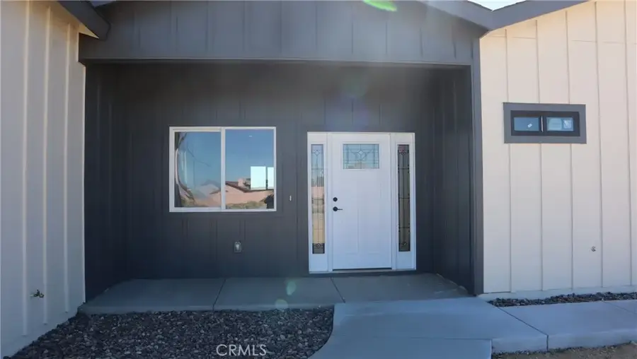 10408 Peach Avenue, California City, CA 93505 - Image #2