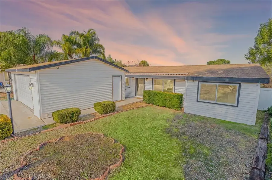 24486 Cornstalk, Wildomar, CA 92595 - Image #3