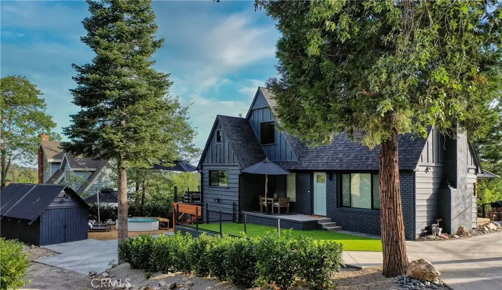 481 Heliotrope Drive, Lake Arrowhead, CA 92352 - Image #1