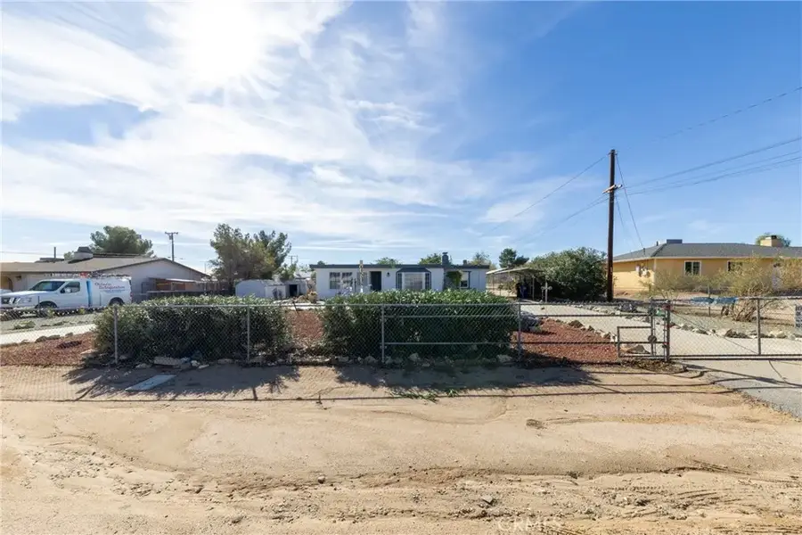 12514 Magnolia Avenue, Victorville, CA 92395 - Image #3