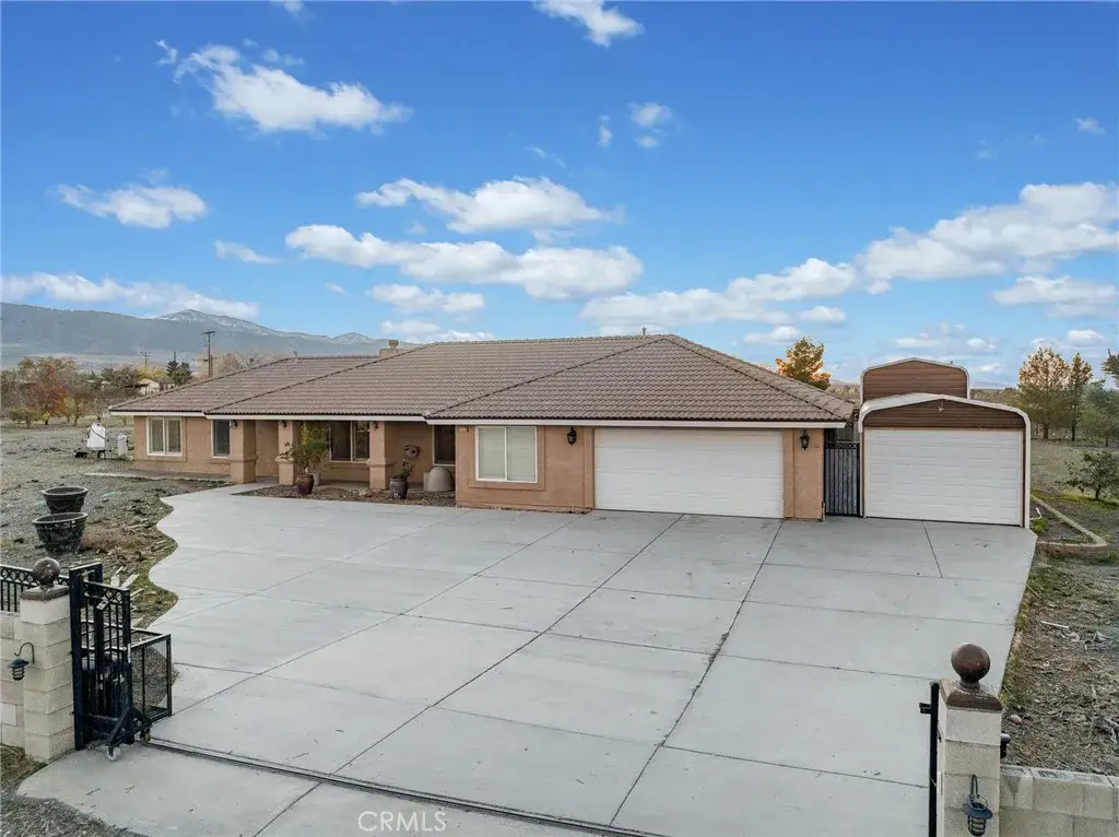 12326 Silver Rock, Pinon Hills, CA 92372 - Image #1