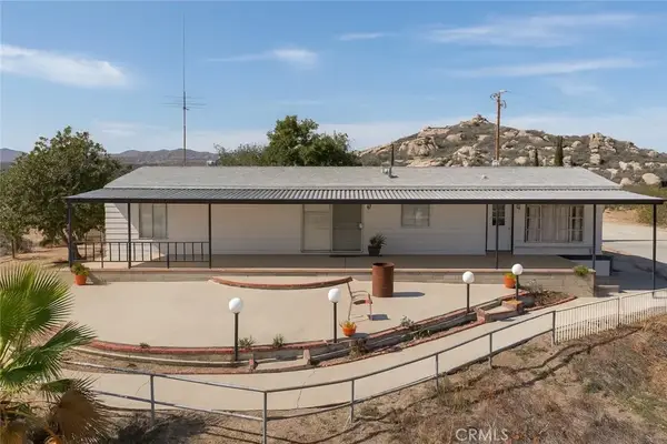 1020 Clayton, Perris, CA 92570