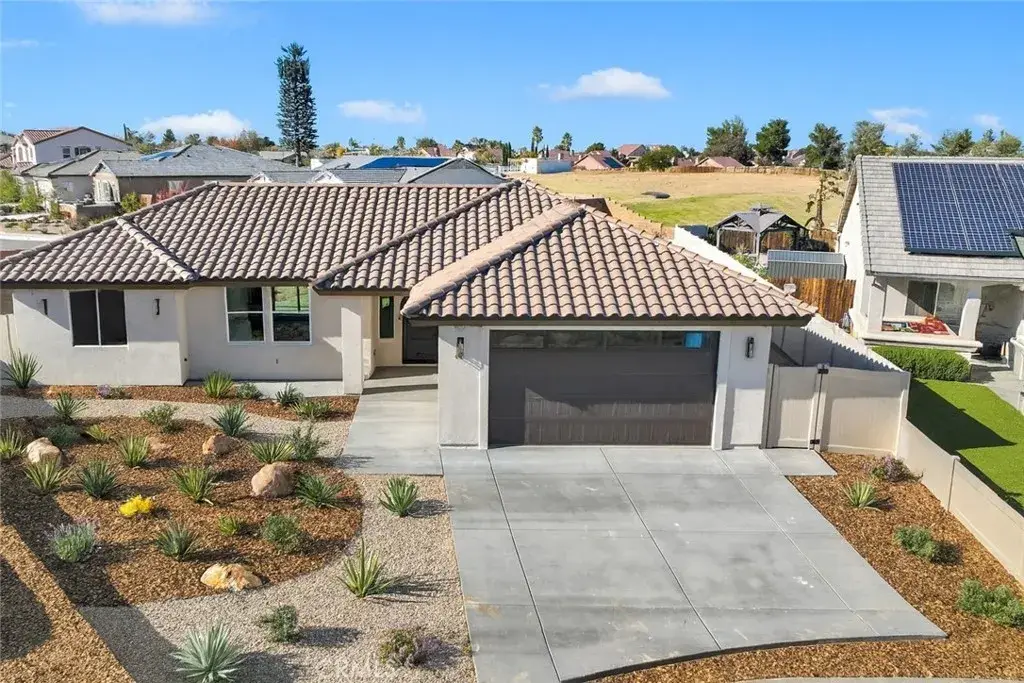 16618 Country Ranch Court, Victorville, CA 92392 - Image #1
