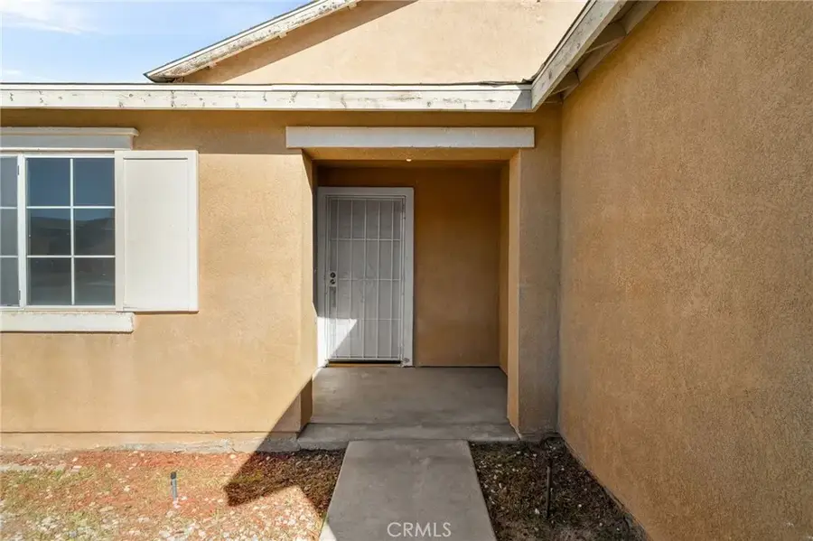 11792 Harwood, Victorville, CA 92392 - Image #3