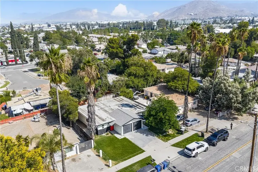 2121 Down, Riverside, CA 92507 - Image #2