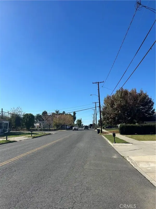 495 W C Street, Colton, CA 92324