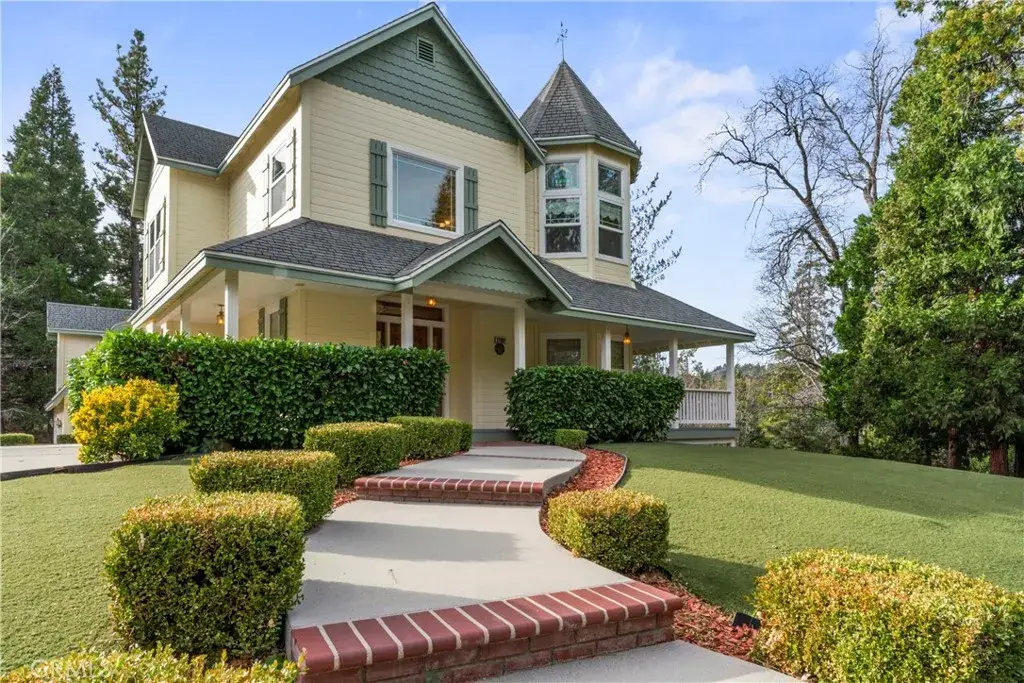 27601 Cedarwood Drive, Lake Arrowhead, CA 92352 - #1