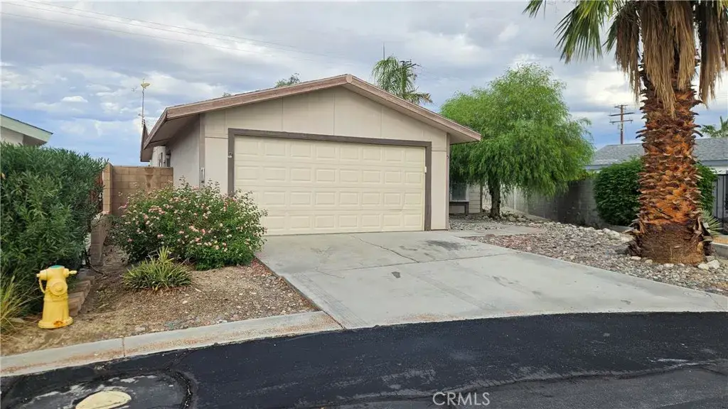69525 Dillon, Desert Hot Springs, CA 92241 - #1