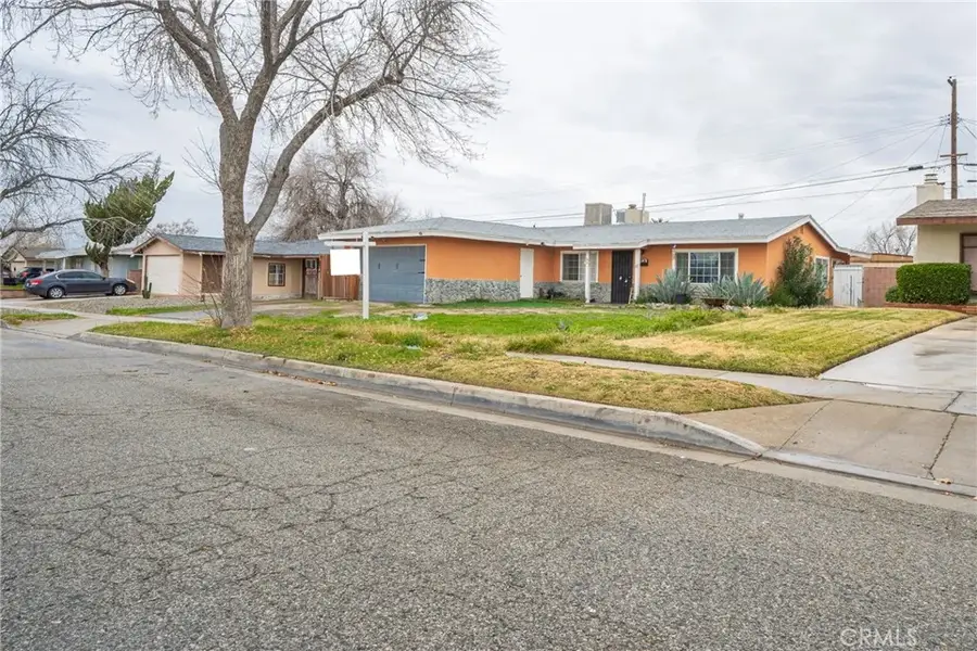 423 Landsford Street, Lancaster, CA 93535 - Image #3