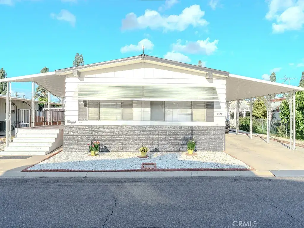 1327 Woodbrook, Corona, CA 92882 - #1