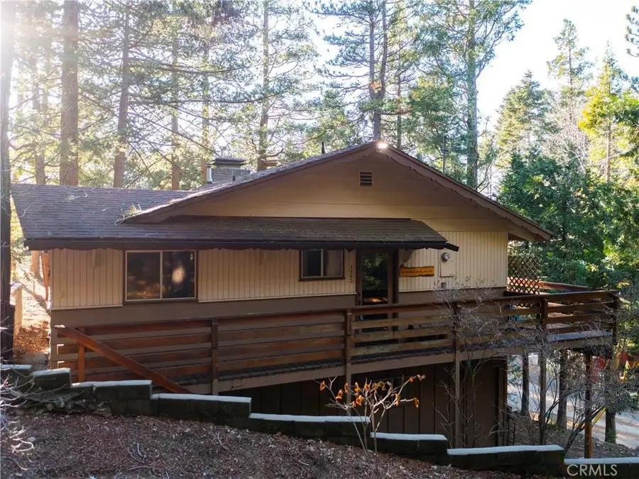 1063 Calanda Drive, Crestline, CA 92325 - Image #3