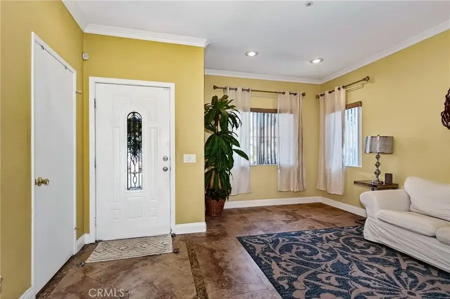 29125 Oak Creek Lane, Highland, CA 92346 - Image #3