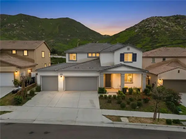 6402 June Mountain, Jurupa Valley, CA 92509