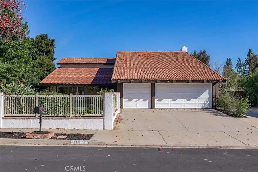 10900 Remmet Avenue, Chatsworth, CA 91311 - #2