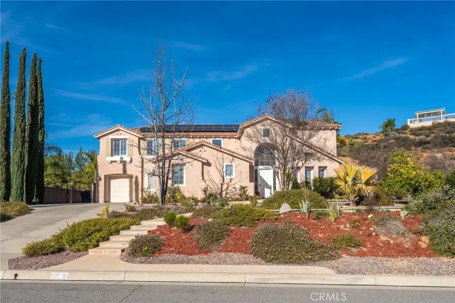 952 Creek View, Redlands, CA 92373 - Image #2