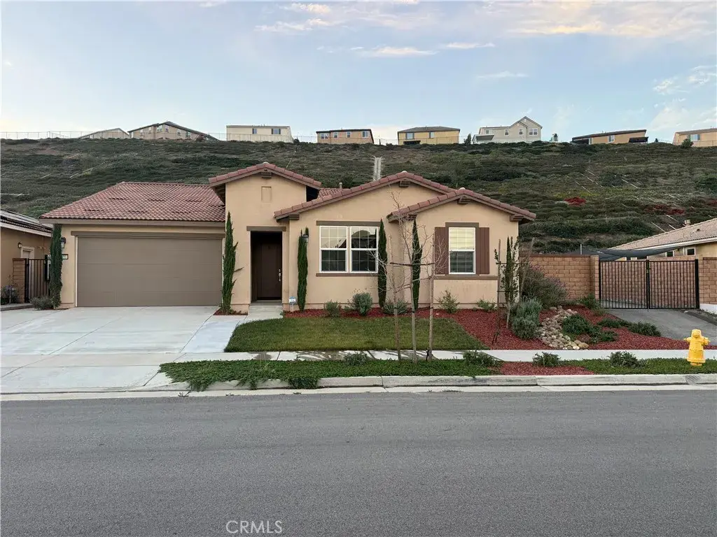 2690 Santa Fiora, Corona, CA 92882 - #1