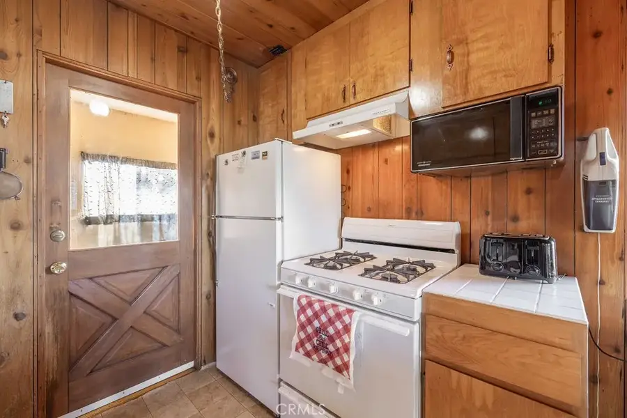 533 Villa Grove, Big Bear City, CA 92314 - #3