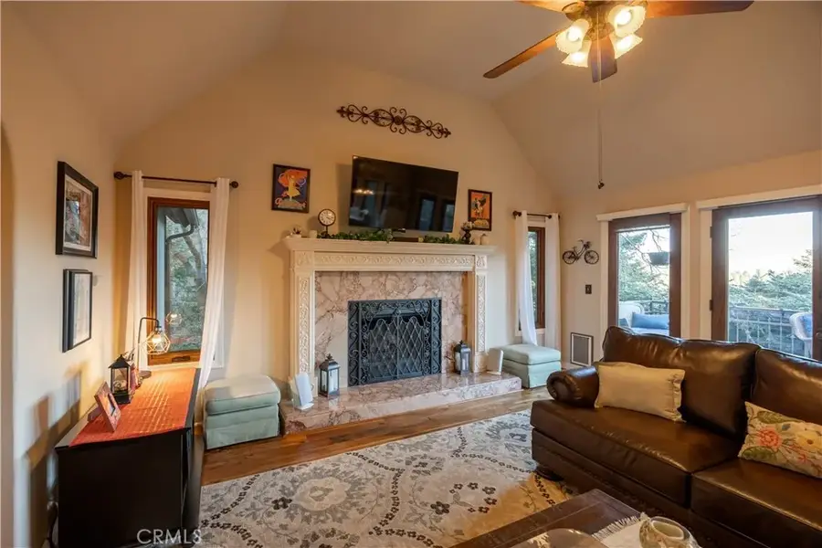 26335 Walnut Hills Drive, Lake Arrowhead, CA 92352 - Image #3