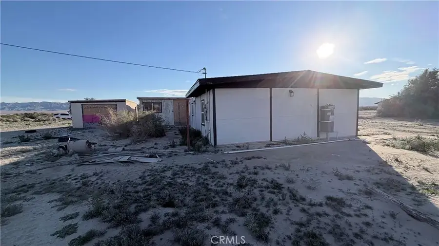 87908 Amboy, Twentynine Palms Yucca Valley, CA 92277 - #2