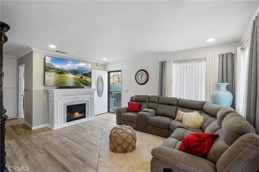 1233 Sunkist, Corona, CA 92882 - Image #3