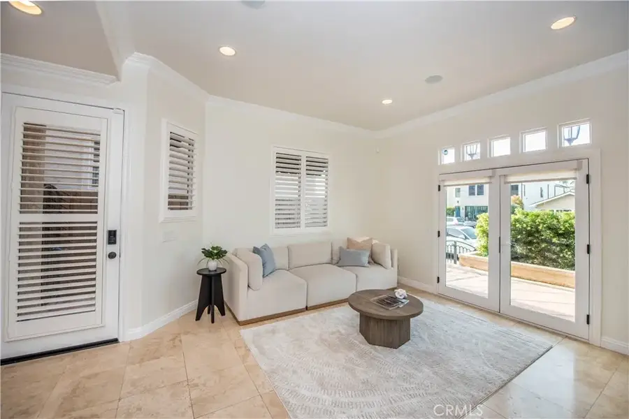 316 6th, Huntington Beach, CA 92648 - #3