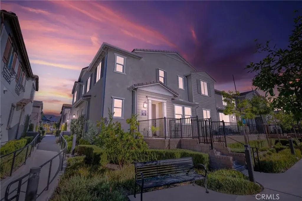 5604 Altamura Way #10, Fontana, CA 92336 - Image #1