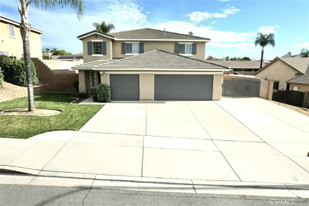 7833 Calle Carrisa Street, Highland, CA 92346 - Image #1