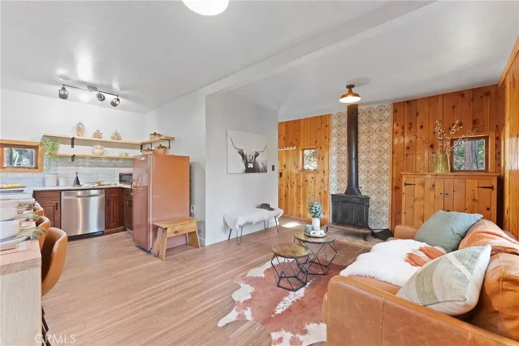 956 Mercury, Crestline, CA 92325 - #1