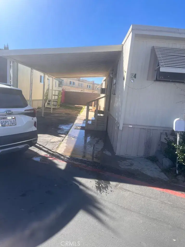 16473 Green Tree, Victorville, CA 92395 - Image #3