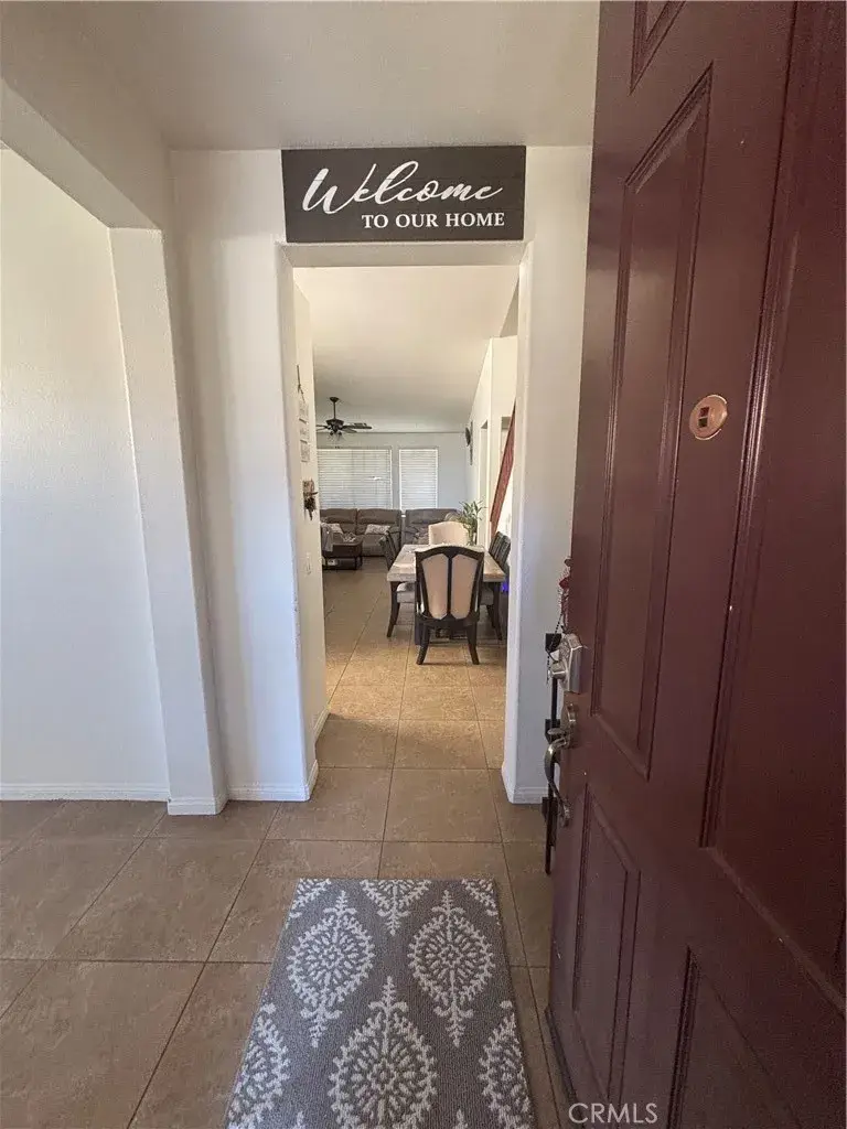 1064 Queen Annes Lane, Beaumont, CA 92223 - Image #2