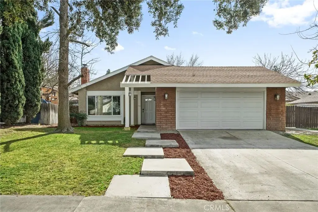 1038 Sandalwood Avenue, Redlands, CA 92374 - #1