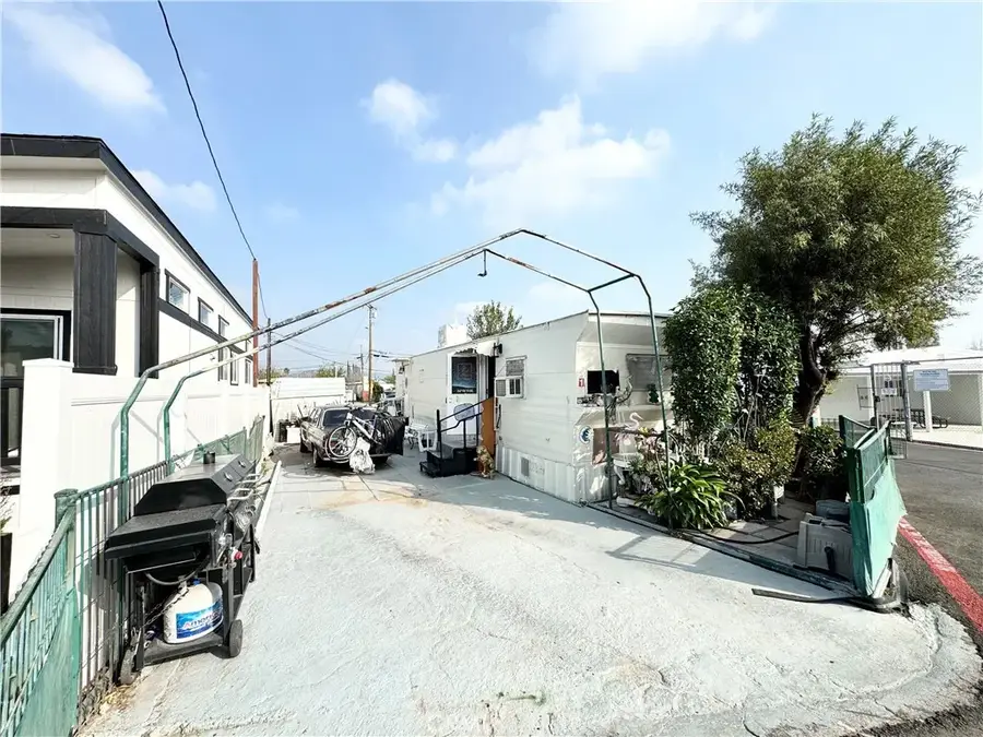 2250 W Darby #1, San Bernardino, CA 92407 - #2
