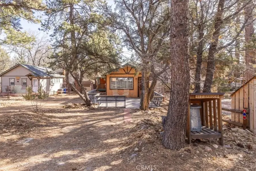 417 Spruce, Sugarloaf, CA 92386 - Image #2