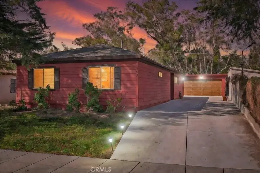 1087 N 1st St, Banning, CA 92220 - #2