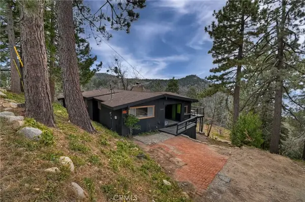 32047 Pine Cone, Running Springs, CA 92382