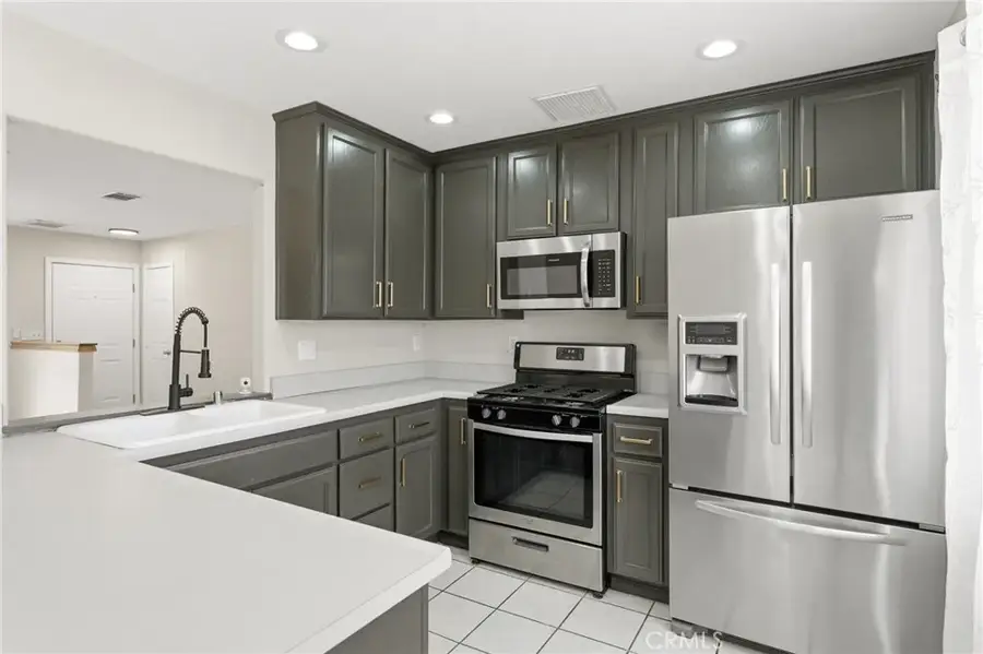 9067 Santa Fe Trail, Lucerne Valley, CA 92356 - #3