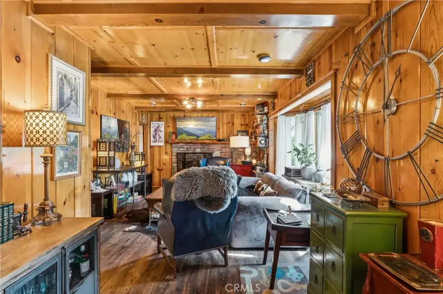 24214 Zurich, Crestline, CA 92325 - #3