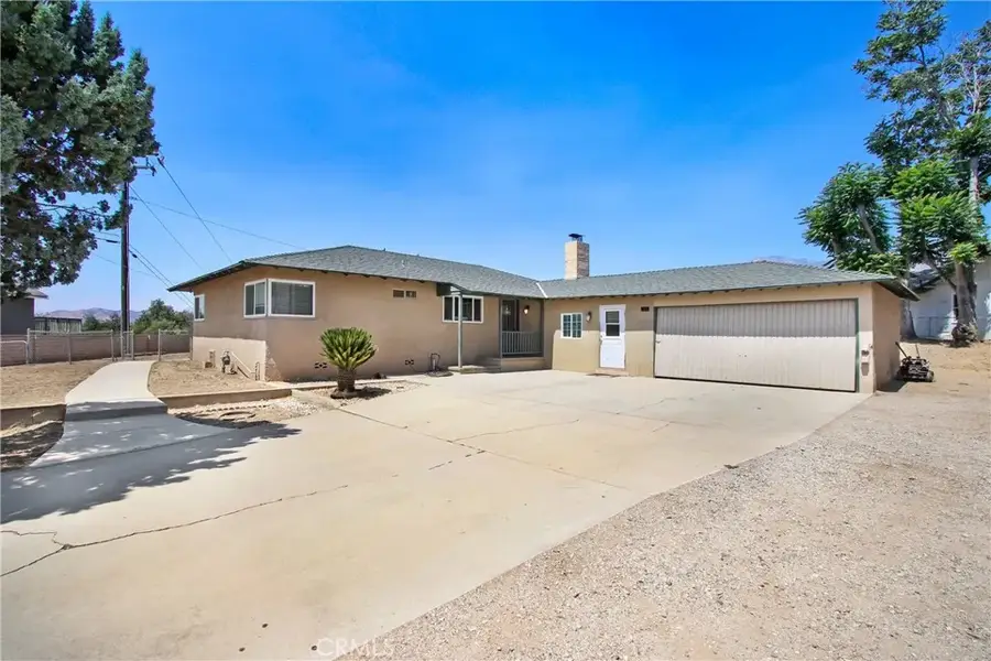 35710 Avenue H, Yucaipa, CA 92399 - #2
