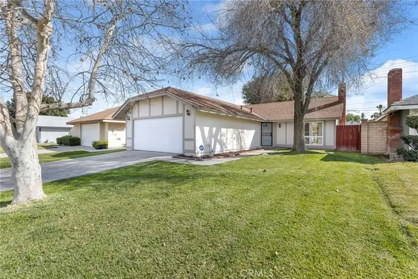 832 Smallwood, Colton, CA 92324