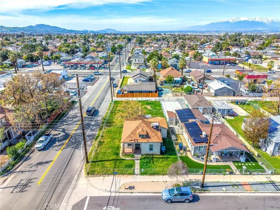 1103 Alta, Redlands, CA 92374 - #3