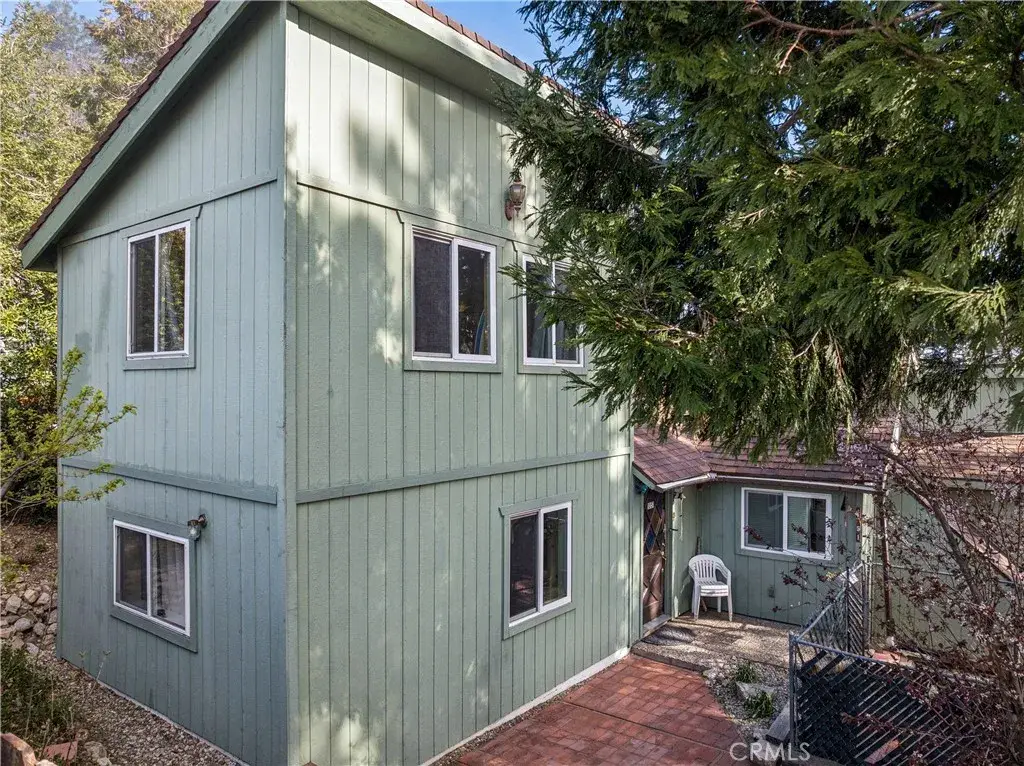 1051 Playground Drive, Crestline, CA 92325 - #1