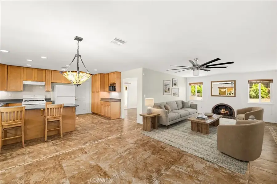 1029 W Clifton, Redlands, CA 92373 - #3