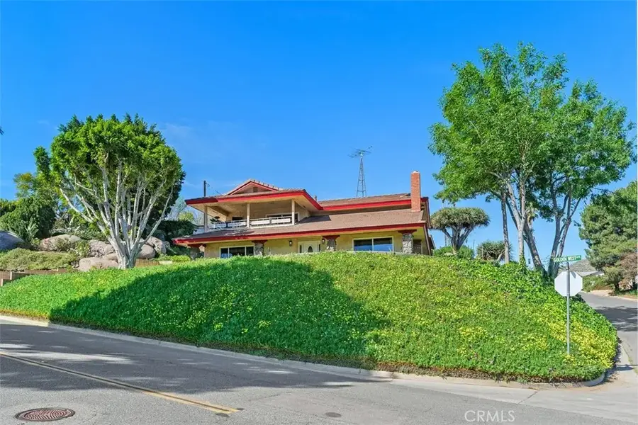 5425 Golden West, Jurupa Valley, CA 92509 - #2