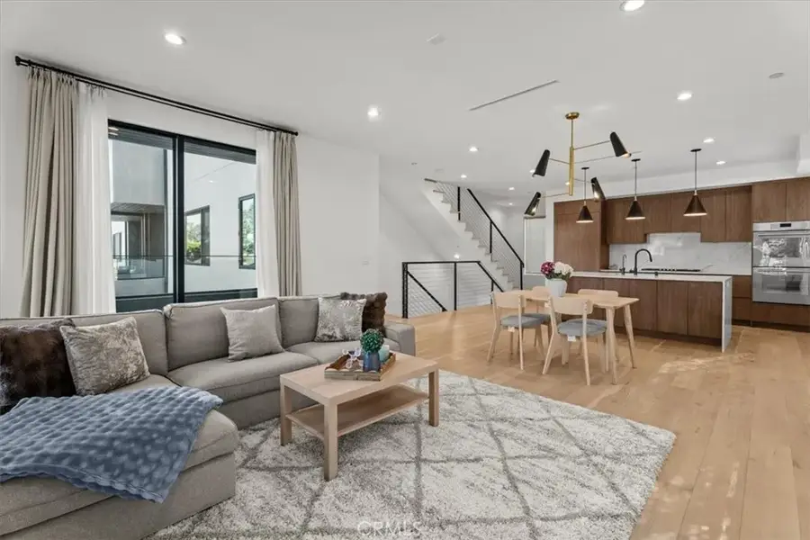 4322 N Serene Place, Studio City, CA 91604 - #3