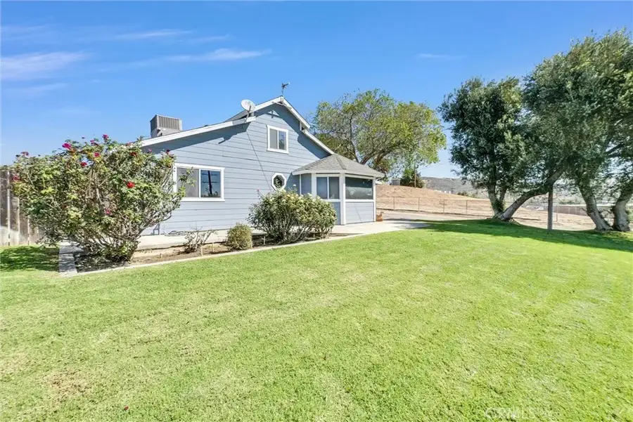 2100 Ogden, San Bernardino, CA 92407 - #3