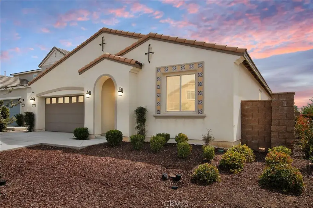 27568 Big Bend Dr, Menifee, CA 92585 - #1