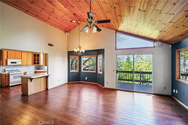 25274 North Road, Twin Peaks, CA 92391