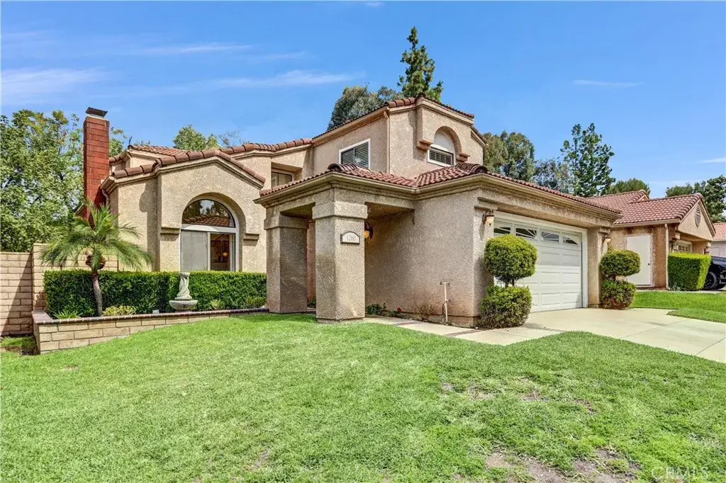 1260 Via Barcelona, Redlands, CA 92374 - #1