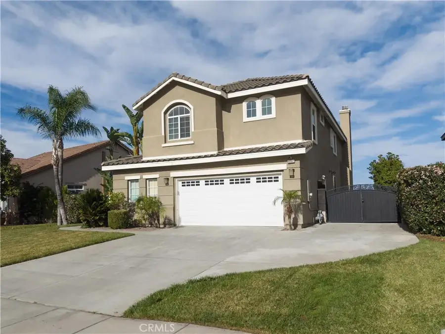 8352 Clover Creek Road, Riverside, CA 92508 - #2